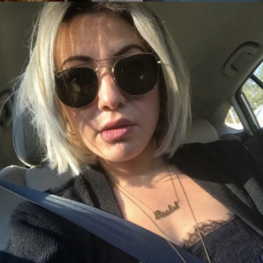 Meet your Posher, Rachel